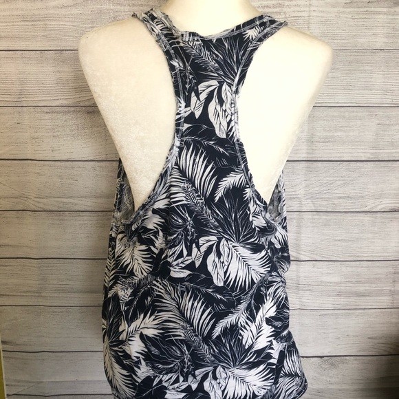 Victoria’s Secret Pink Palm Print Tank Top - Picture 3 of 4